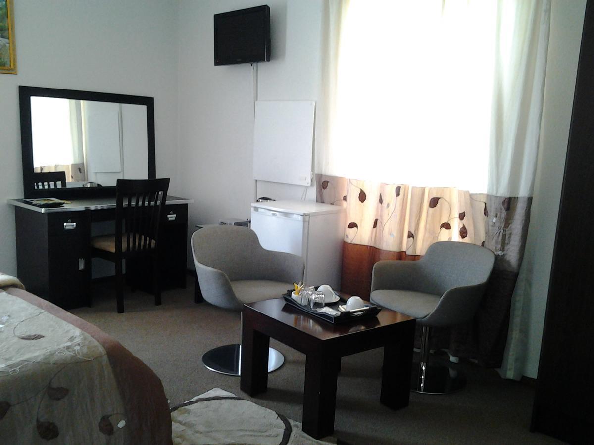 Moshitametsi Guesthouse Kempton Park Exterior foto